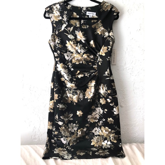 Shelby & Palmer Dresses & Skirts - Shelby & Palmer Metallic Floral Midi Dress Black